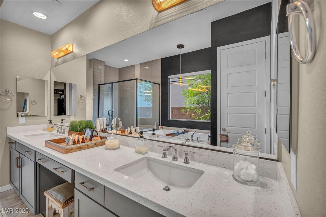 19 Hilltop Crest Street Property Photo 41