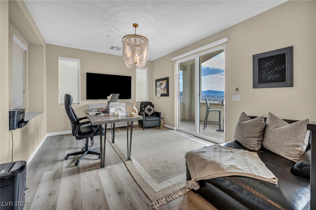 19 Hilltop Crest Street Property Photo 52