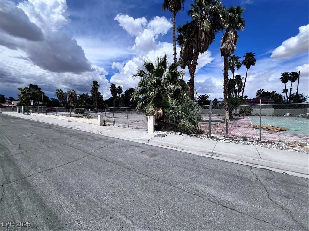 4730 South Pecos Road Property Photo 2