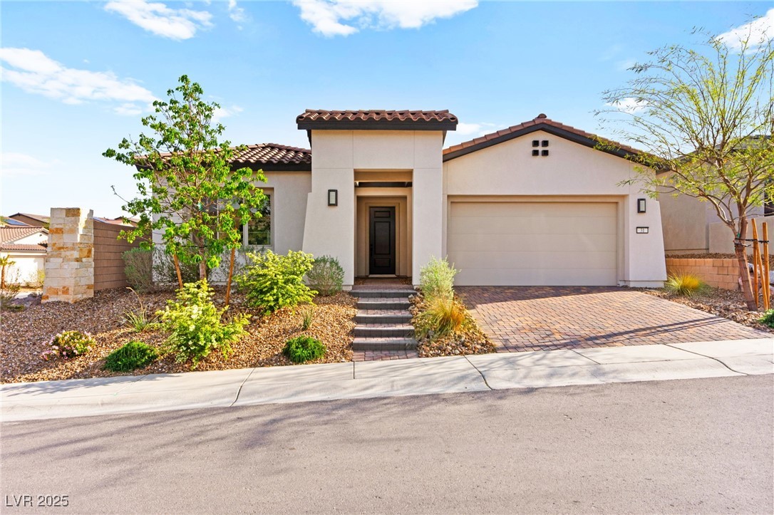 31 Autumn Palm Avenue Property Photo