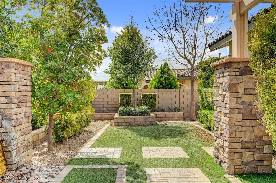 730 Puerto Real Court Property Photo 12