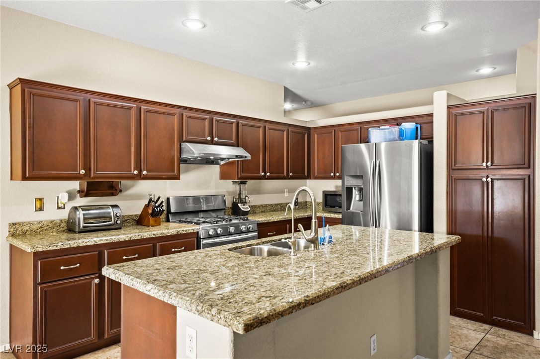 1659 Tangerine Rose Drive Property Photo 3