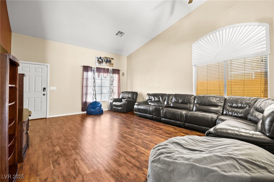 1659 Tangerine Rose Drive Property Photo 7