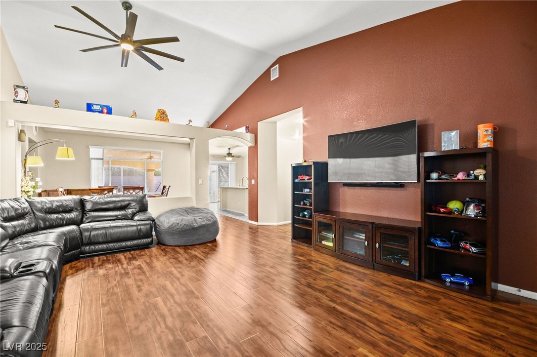 1659 Tangerine Rose Drive Property Photo 9