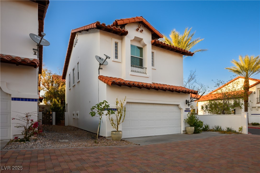 8778 Villa La Rae Avenue Property Photo 1