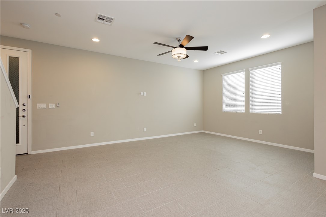 11236 RAINBOW PEAK Avenue 210 Property Photo 1