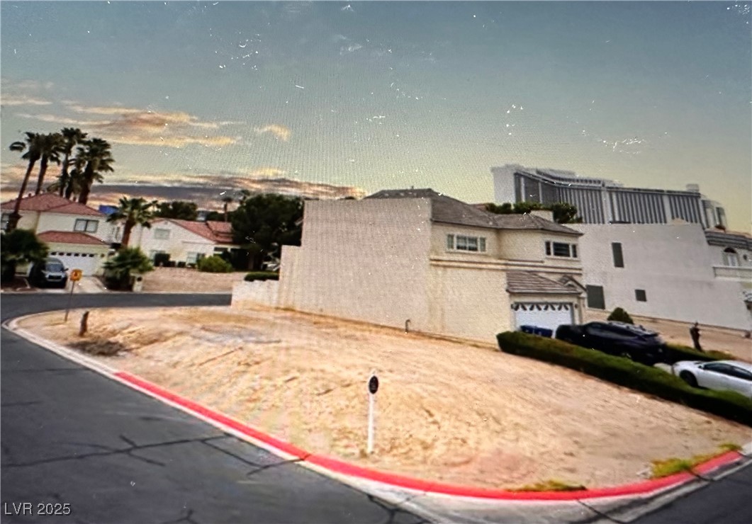 793 Vegas Valley Drive Property Photo 4