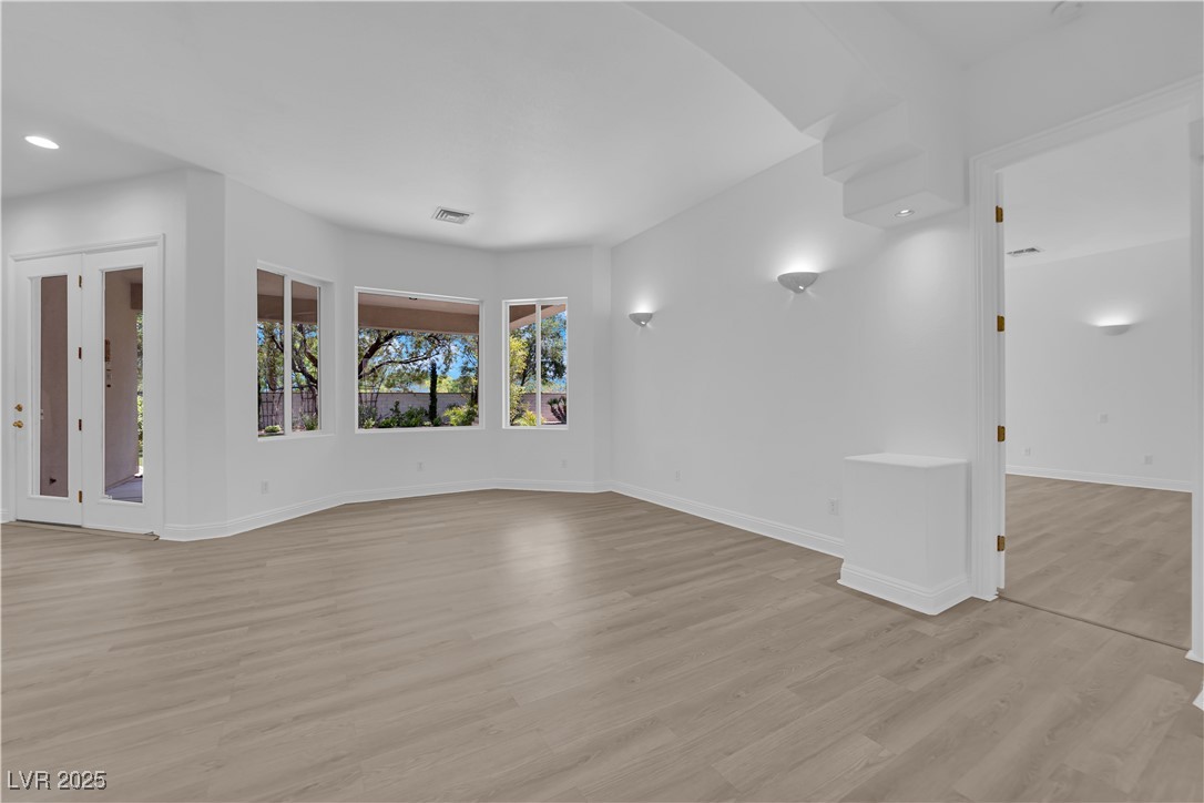 4722 Blue Mesa Way Property Photo 3