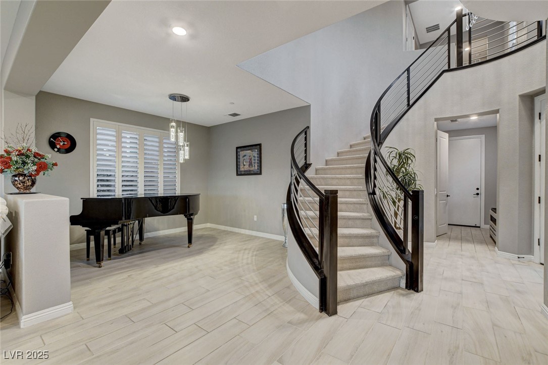 12439 Iron Bluff Avenue Property Photo 9