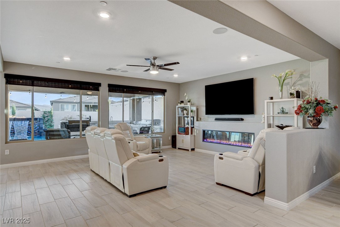 12439 Iron Bluff Avenue Property Photo 15
