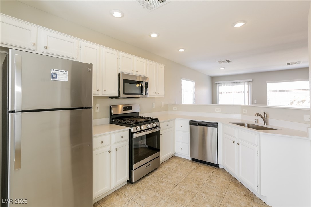 3122 Fern Crest Avenue Property Photo 9