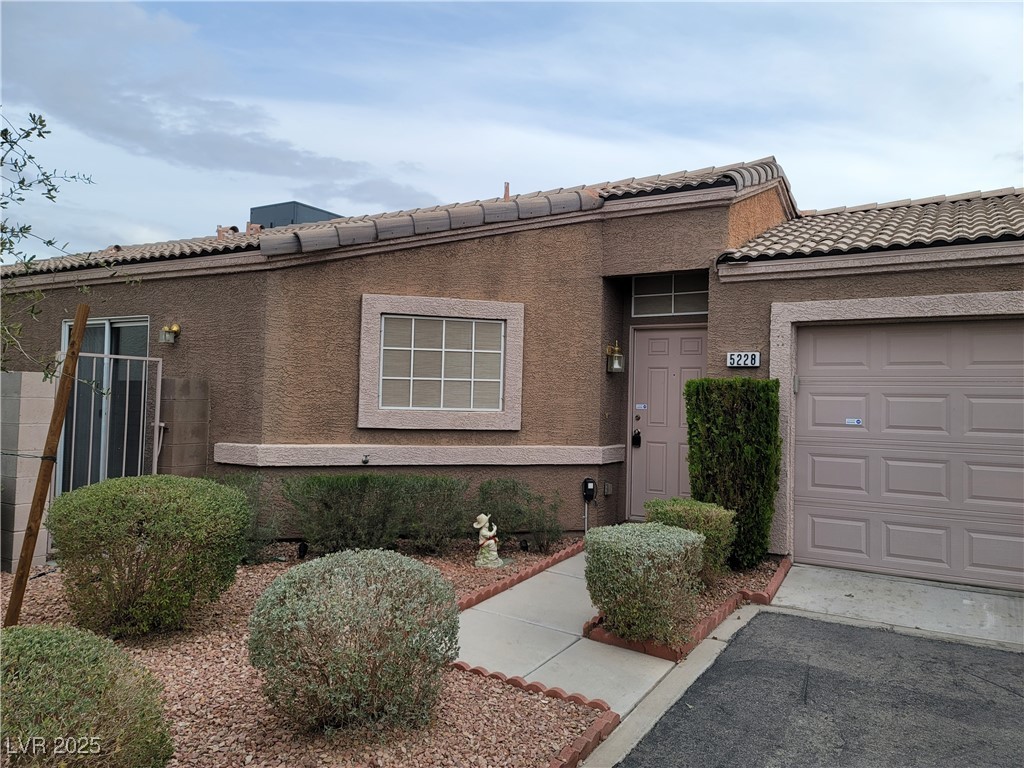 5228 Mineral Lake Drive Property Photo 4