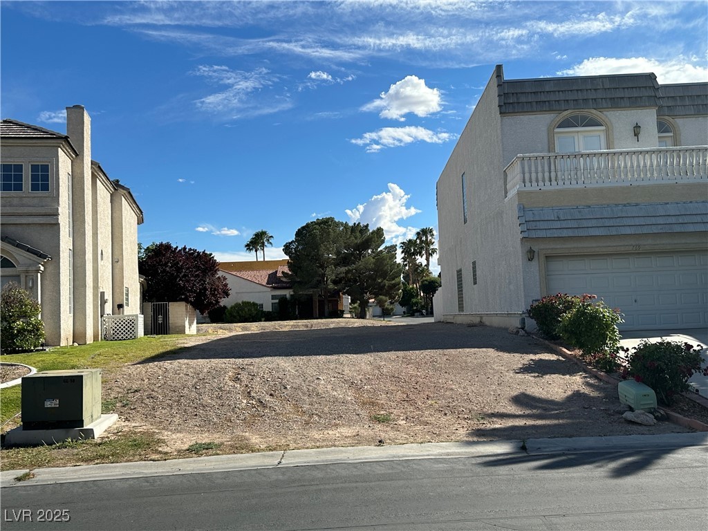 777 Vegas Valley Drive Property Photo 4