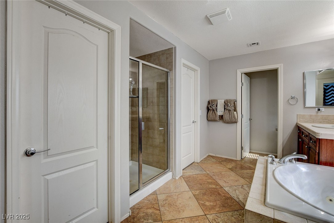 7013 Pink Flamingos Place Property Photo 54