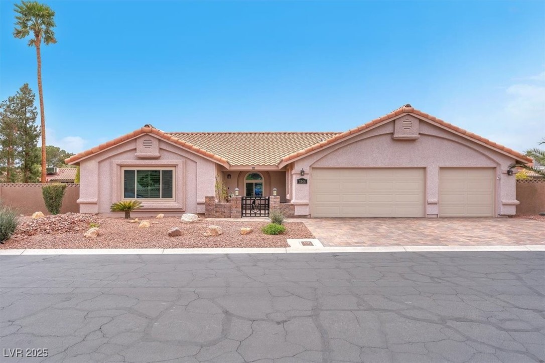 7501 Descanso Lane Property Photo