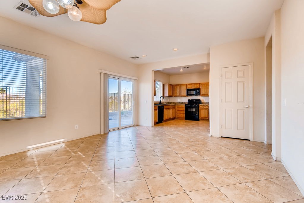 8205 Celina Hills Street Property Photo 4
