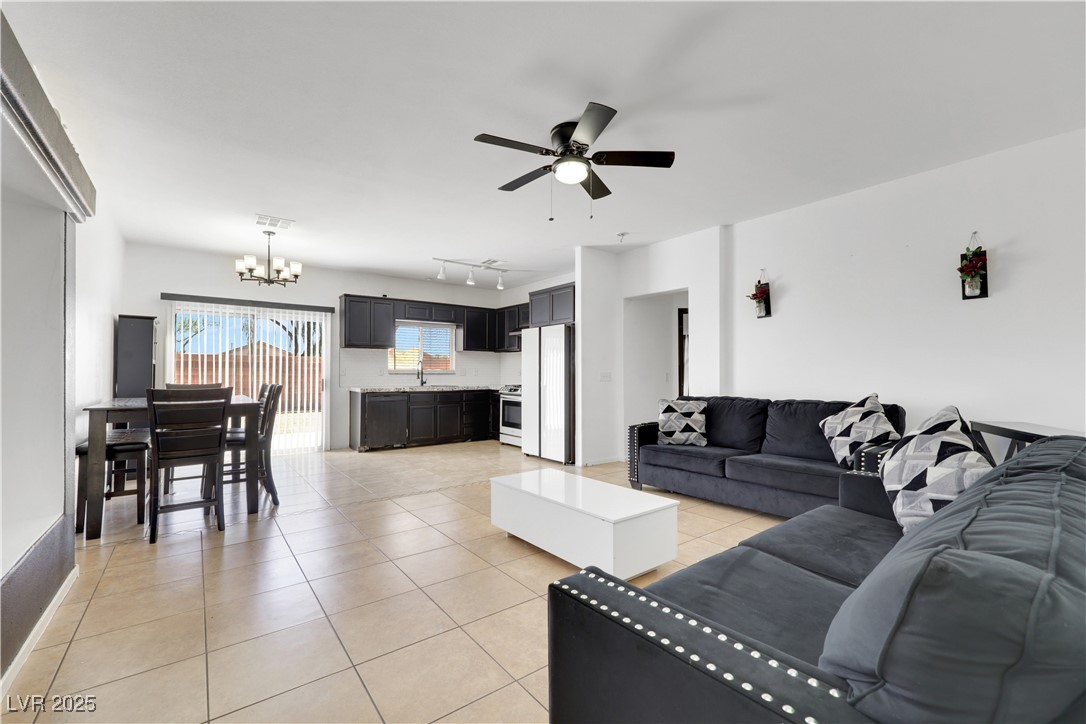 6314 Shadow Moon Place Property Photo 7
