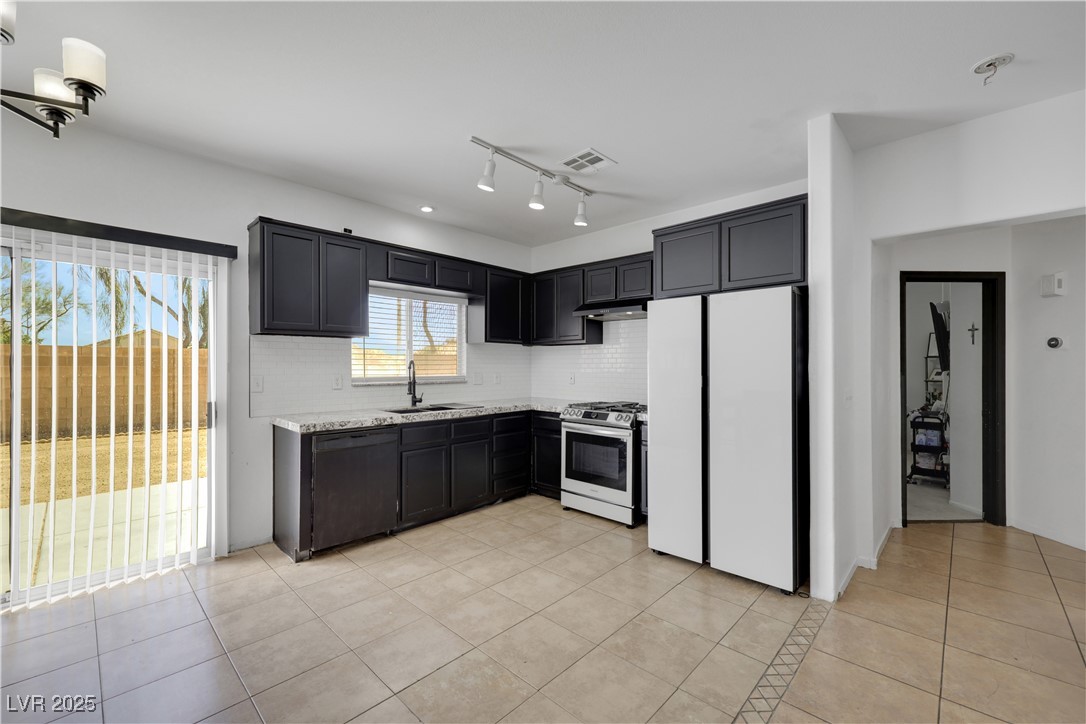 6314 Shadow Moon Place Property Photo 8
