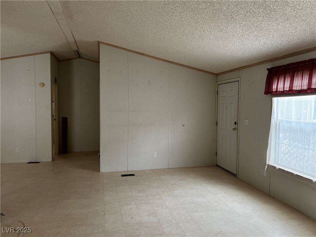 91 West Yukon Street Property Photo 11