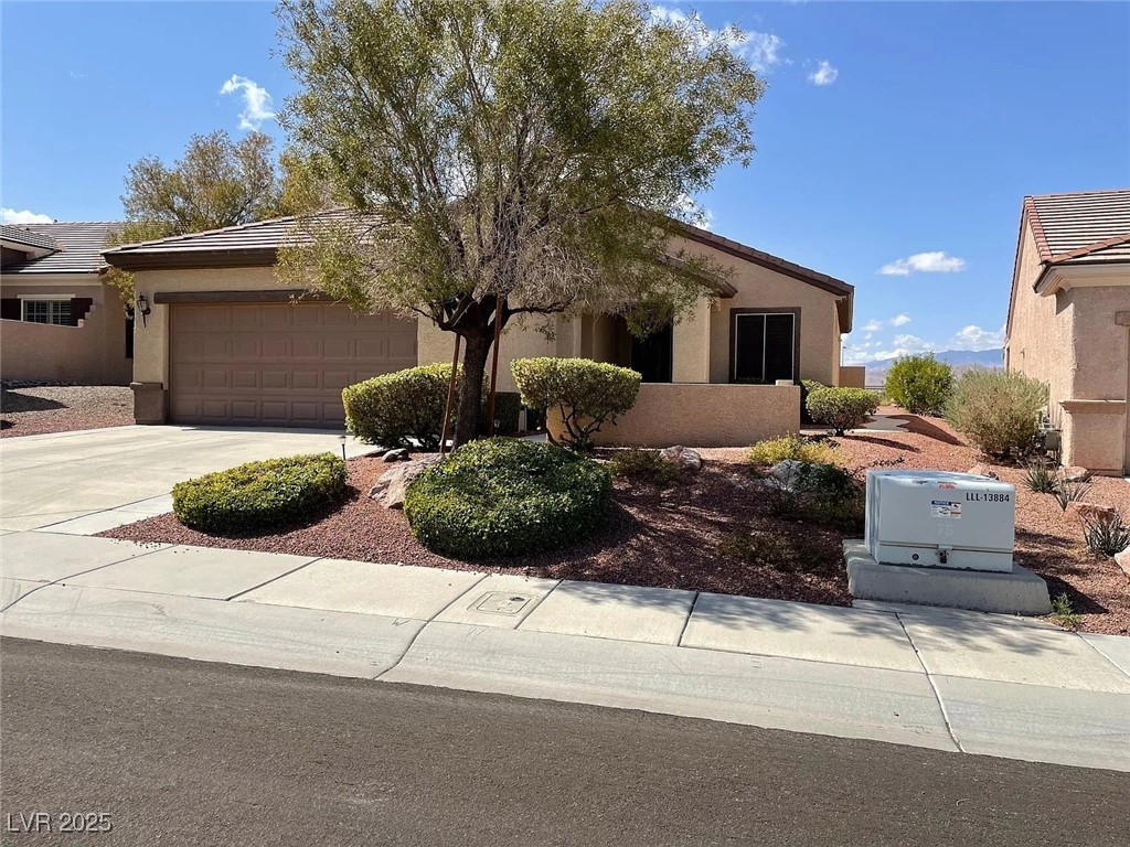 3025 Olivia Heights Avenue Property Photo