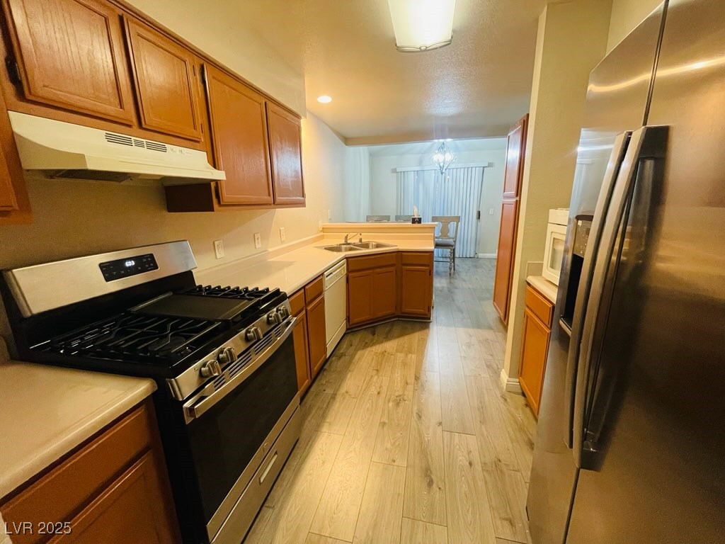 2836 Crystal Lantern Drive Property Photo 3