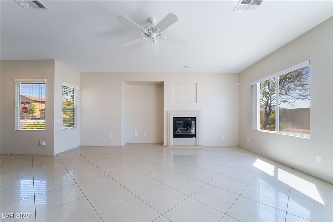 2739 Cramond Street Property Photo 10