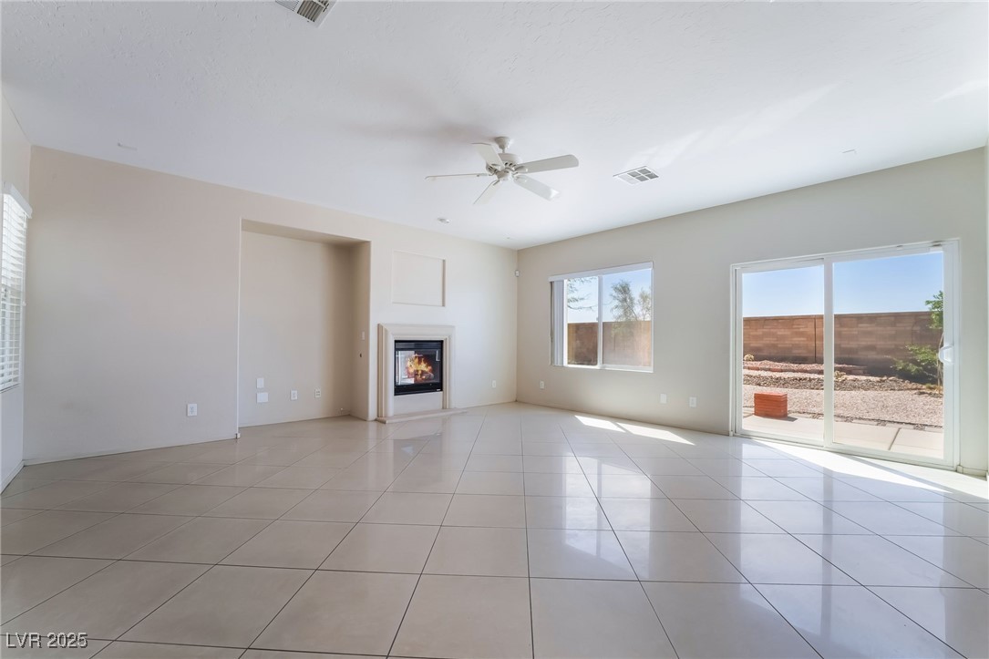 2739 Cramond Street Property Photo 11