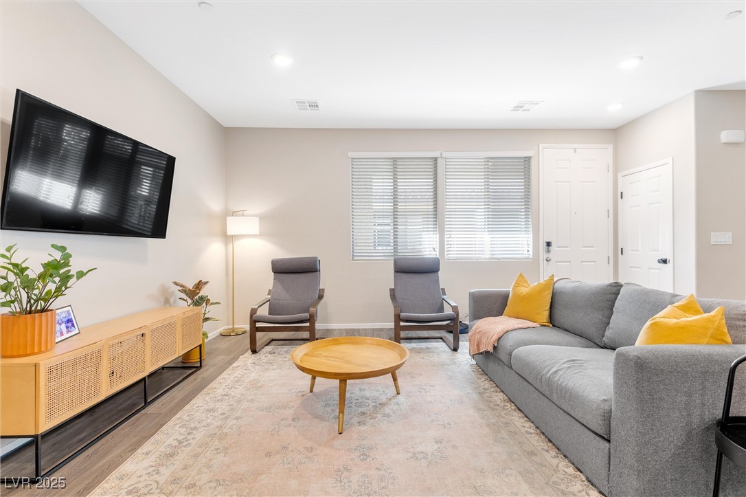 6239 Milford Sound Street Property Photo 5