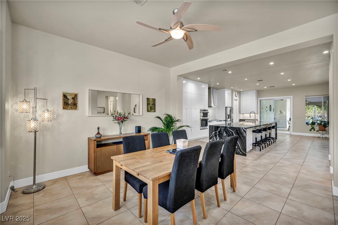 5892 Castleberry Peak Avenue Property Photo 4