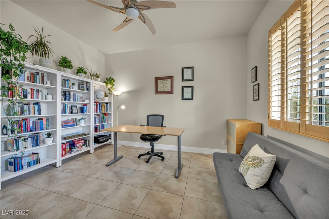 5892 Castleberry Peak Avenue Property Photo 15