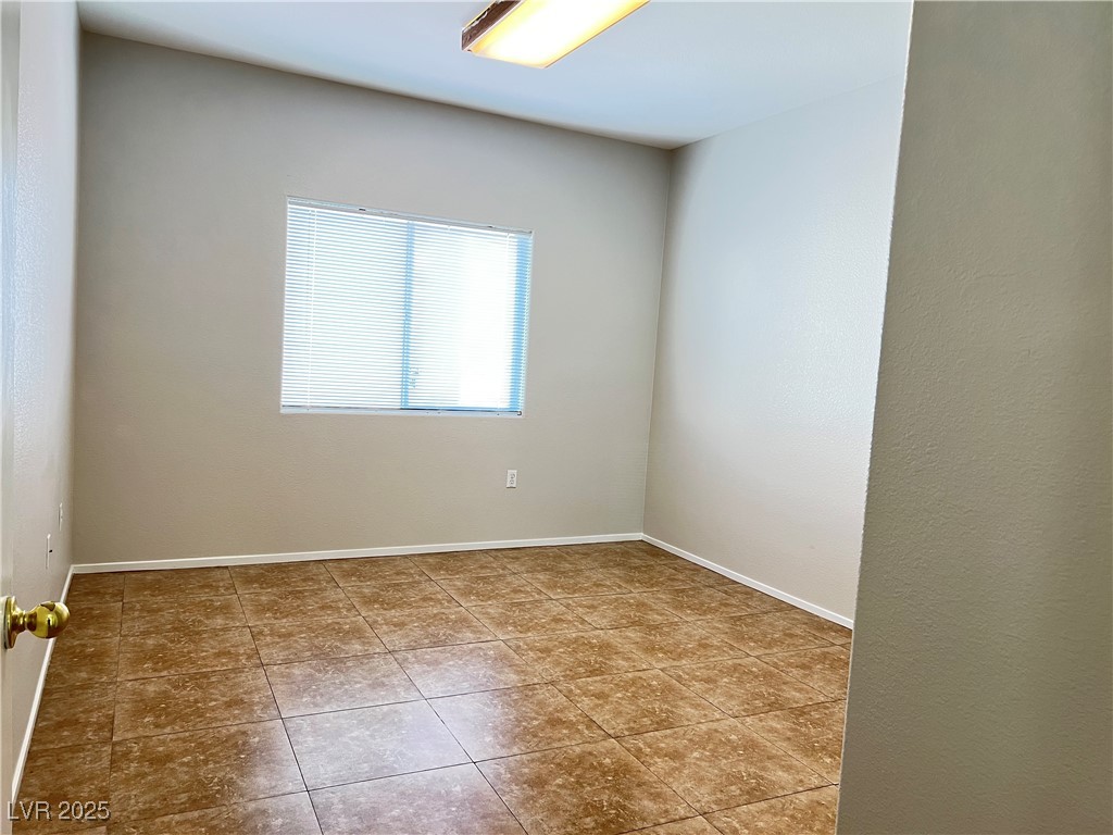 7450 South Eastern Avenue 1059 Property Photo 8