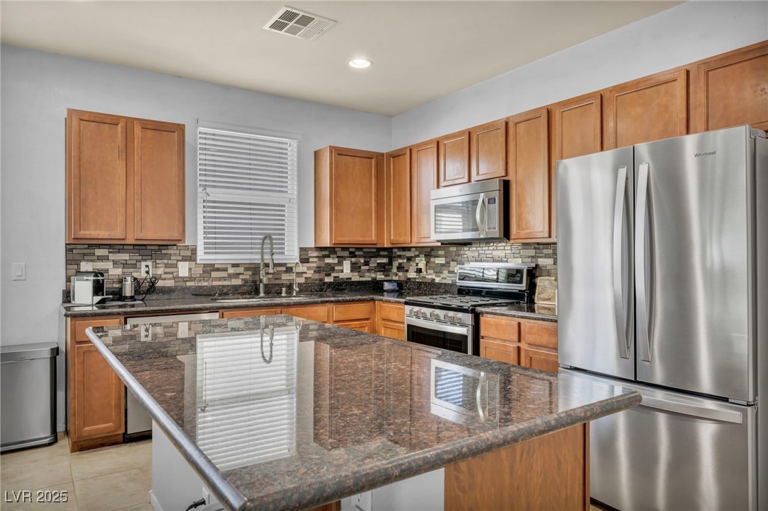1152 Pine Cove Court Property Photo 2