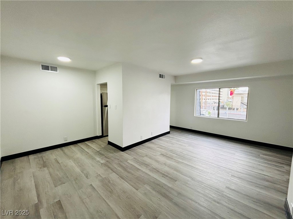 1922 Fairfield Avenue 211 Property Photo 6