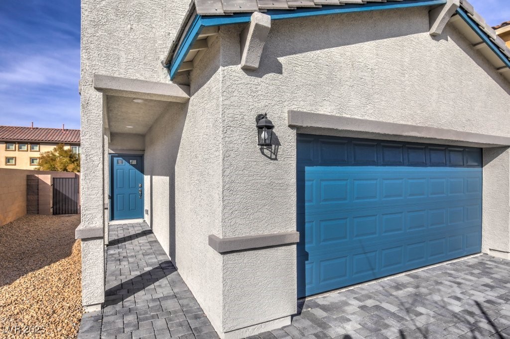 6164 Violet Falls Street 44 Property Photo 1