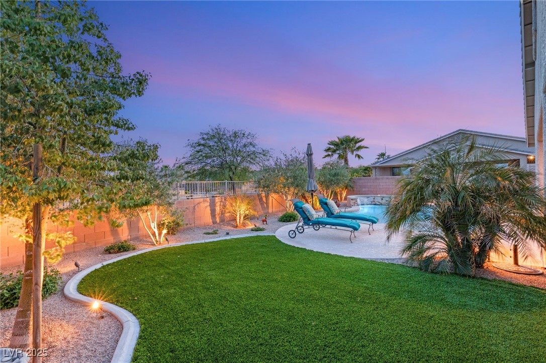 1657 Singing Sands Avenue Property Photo 4