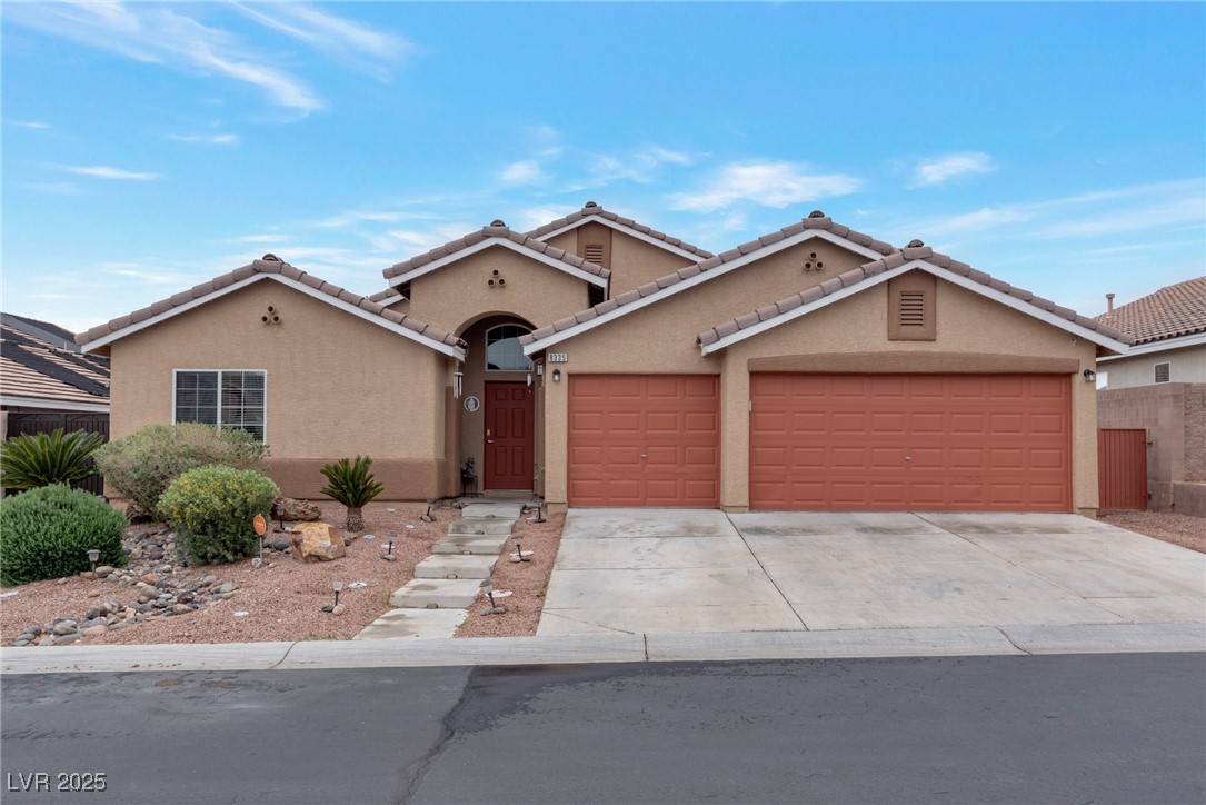 8335 BROWNS MOUNTAIN Court Property Photo 1