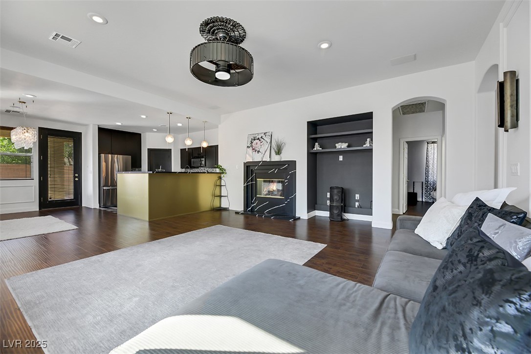 10395 Kern Ridge Street Property Photo 3