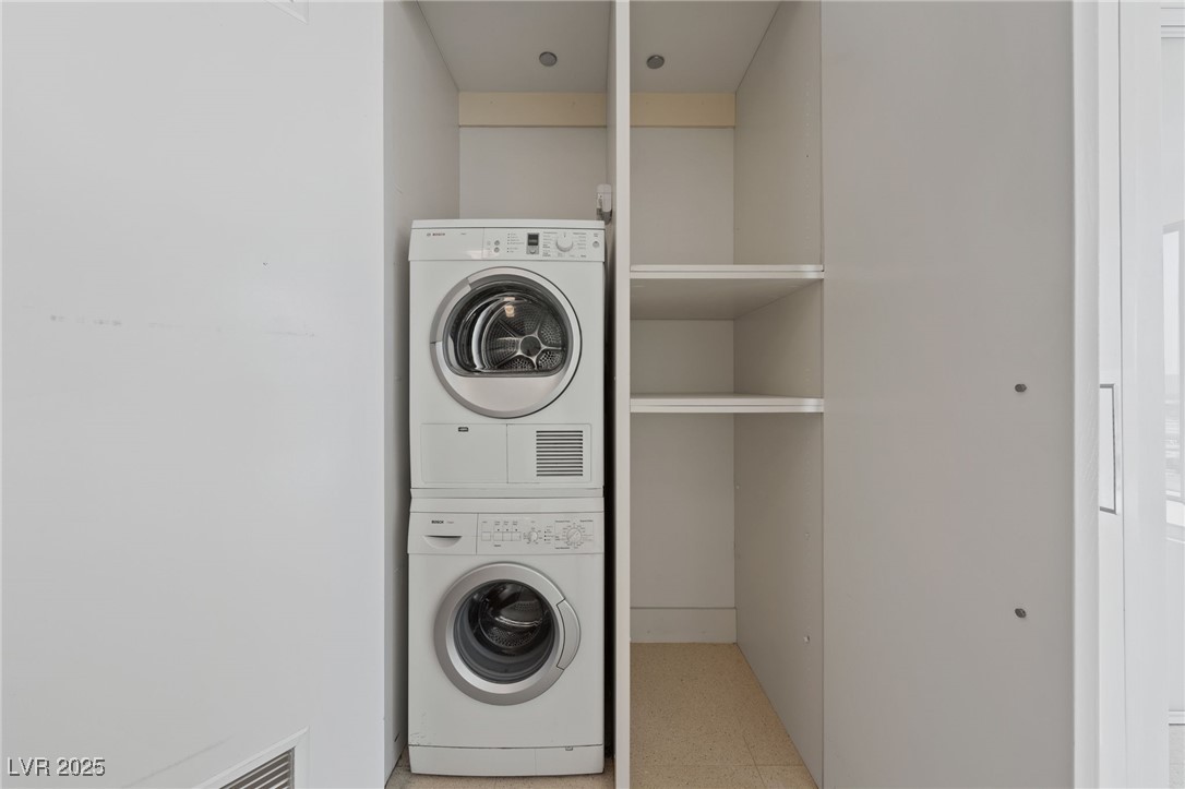 3726 Las Vegas Boulevard 3207 Property Photo 28
