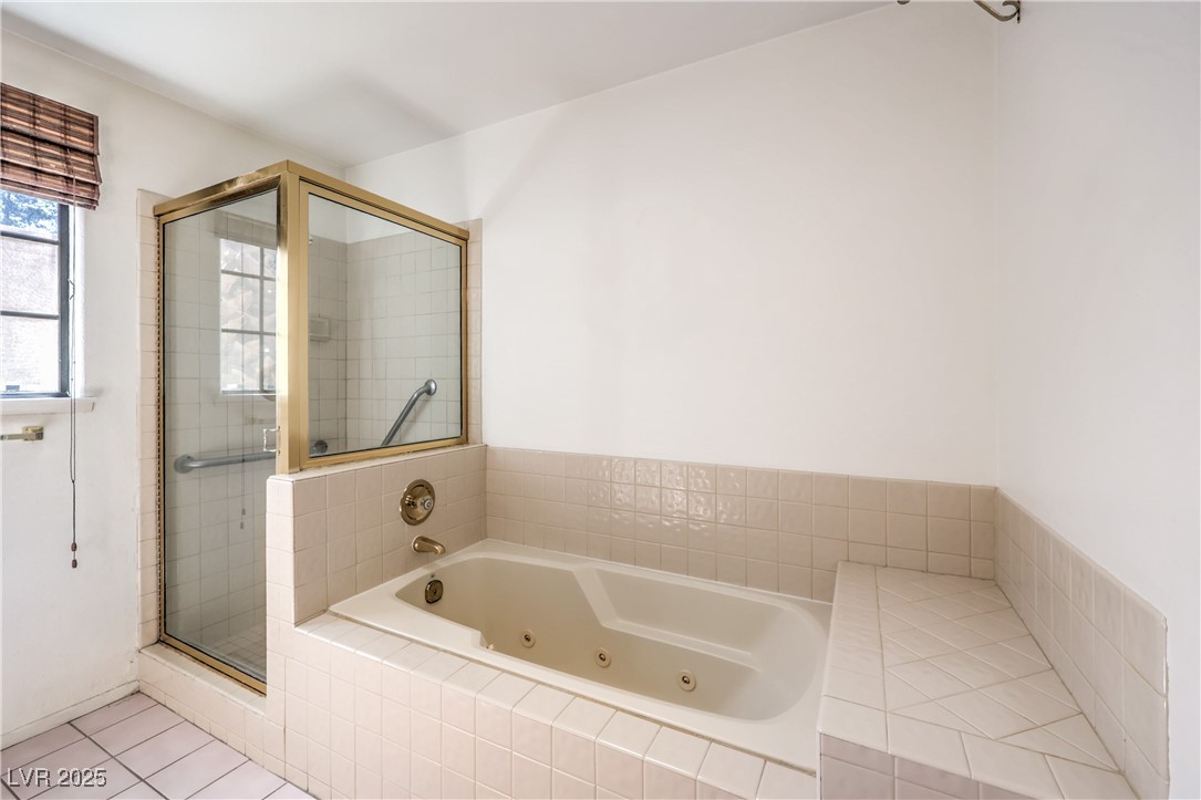 2851 South Valley View Boulevard 1075 Property Photo 13