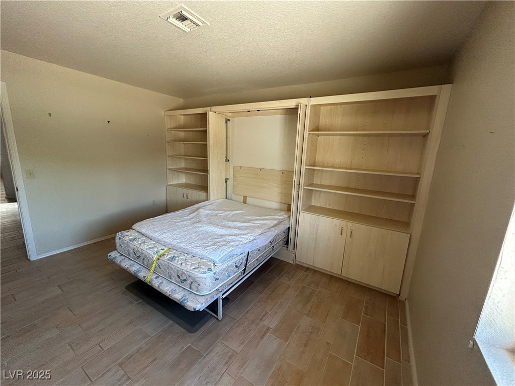 9048 Litchfield Avenue Property Photo 8