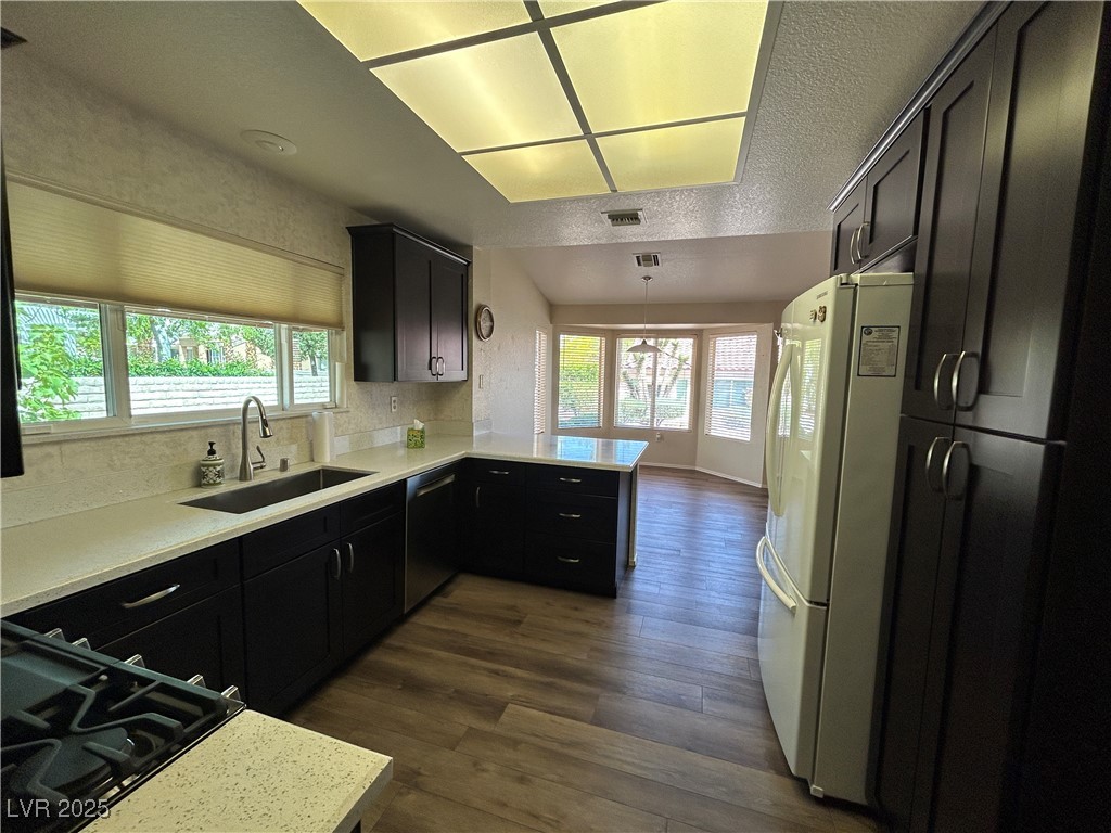 9048 Litchfield Avenue Property Photo 17