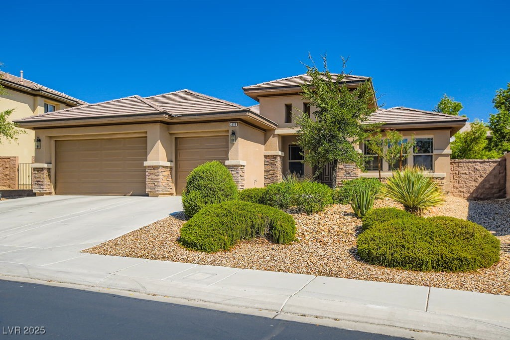 3908 Specula Wing Drive Property Photo 1