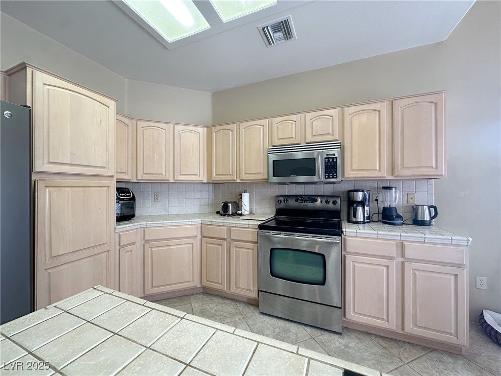 1210 Country Club Property Photo 16