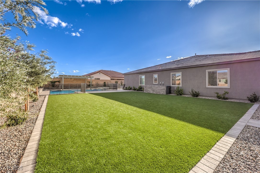 8445 South Tenaya Way Property Photo 31