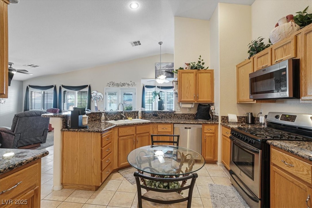 1066 Vanlier Lane Property Photo 16