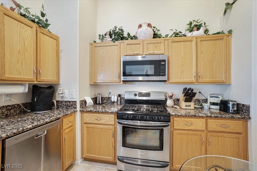 1066 Vanlier Lane Property Photo 18