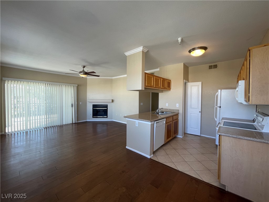 2900 Sunridge Heights Parkway 1328 Property Photo 5