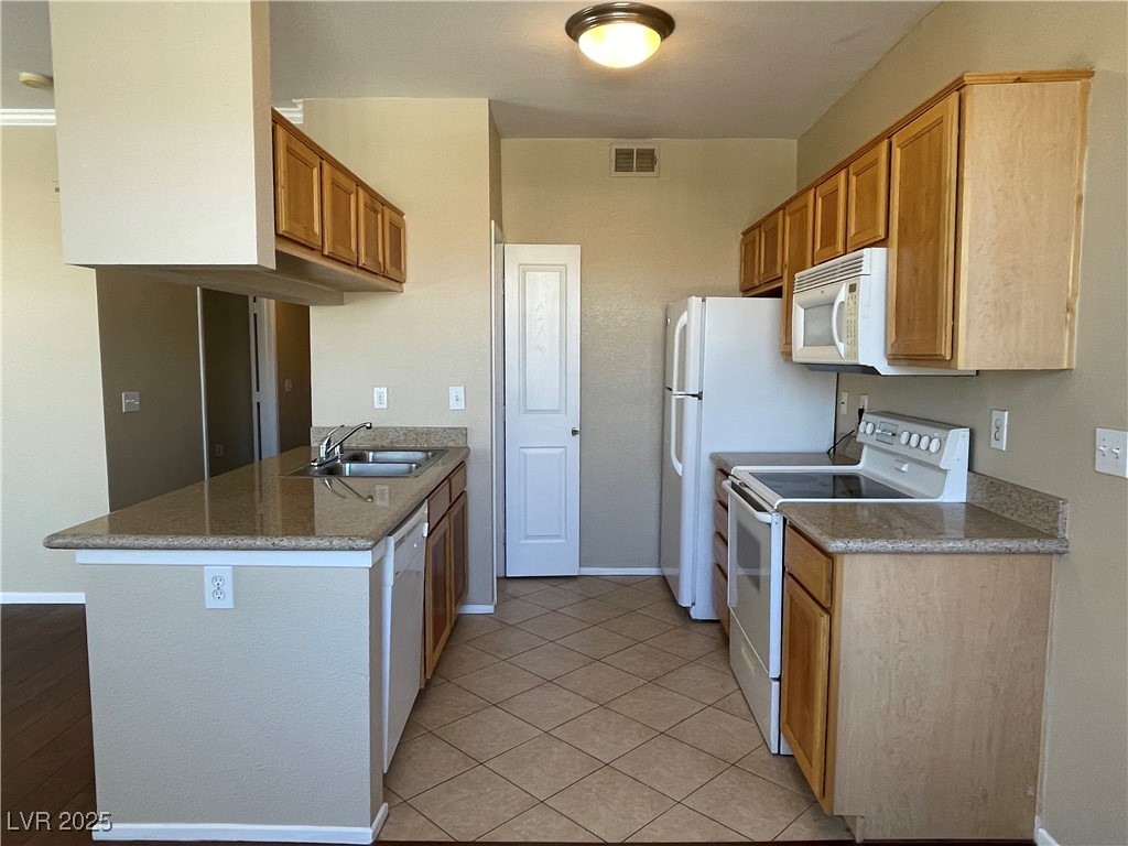 2900 Sunridge Heights Parkway 1328 Property Photo 9