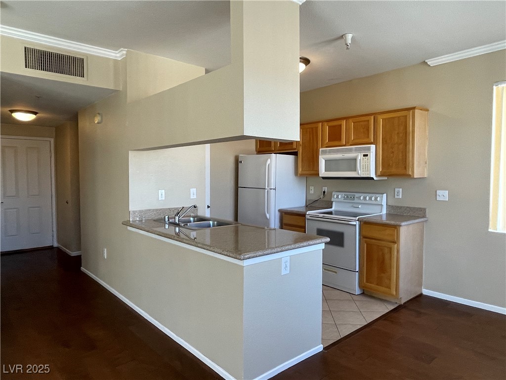 2900 Sunridge Heights Parkway 1328 Property Photo 10