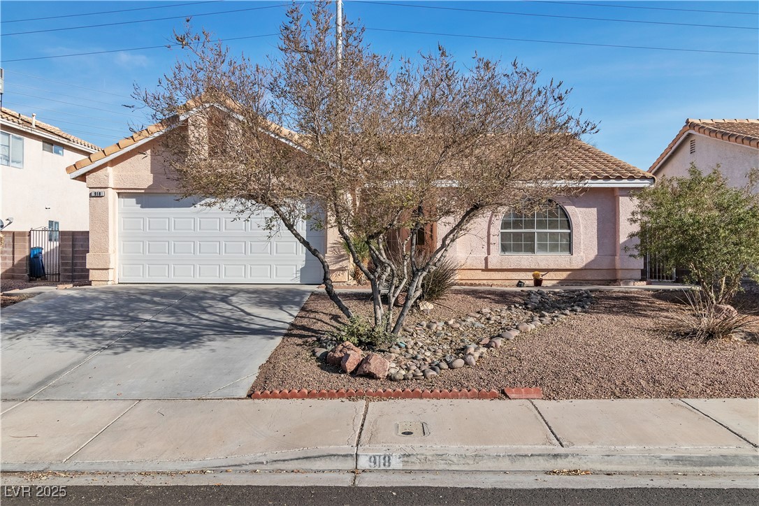 918 Ambusher Street Property Photo 2